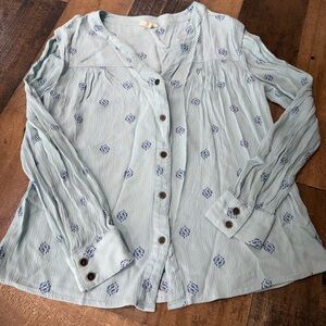 Women's Light Blue Button-Up Top
